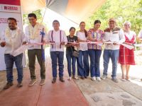 *SENADOR NINO MORALES acompaña acciones de vivienda y conectividad en la Costa oaxaqueña*